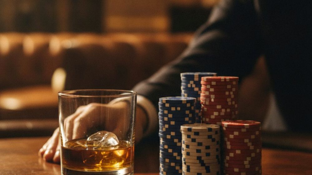 Poker Texas: 7 lầm tưởng và sự thật cần biết trước khi cược